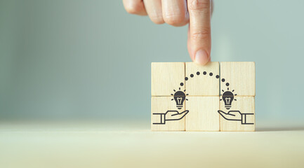 叶片一能进行光合作用着部位是（　　）A．只有表皮细胞B．只有叶肉细胞C．只有保卫细胞D．所有含叶绿体的