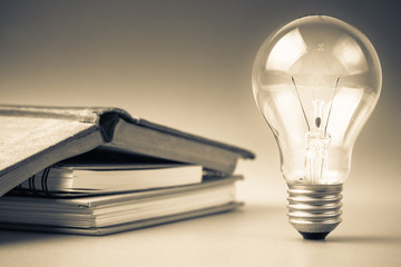 中国当代创新人物事迹